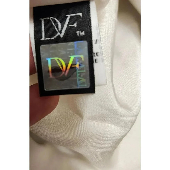 NWOT Diane von Furstenberg White Black Geometric Print Clyde Mini Skirt Size 4 - Picture 7 of 12